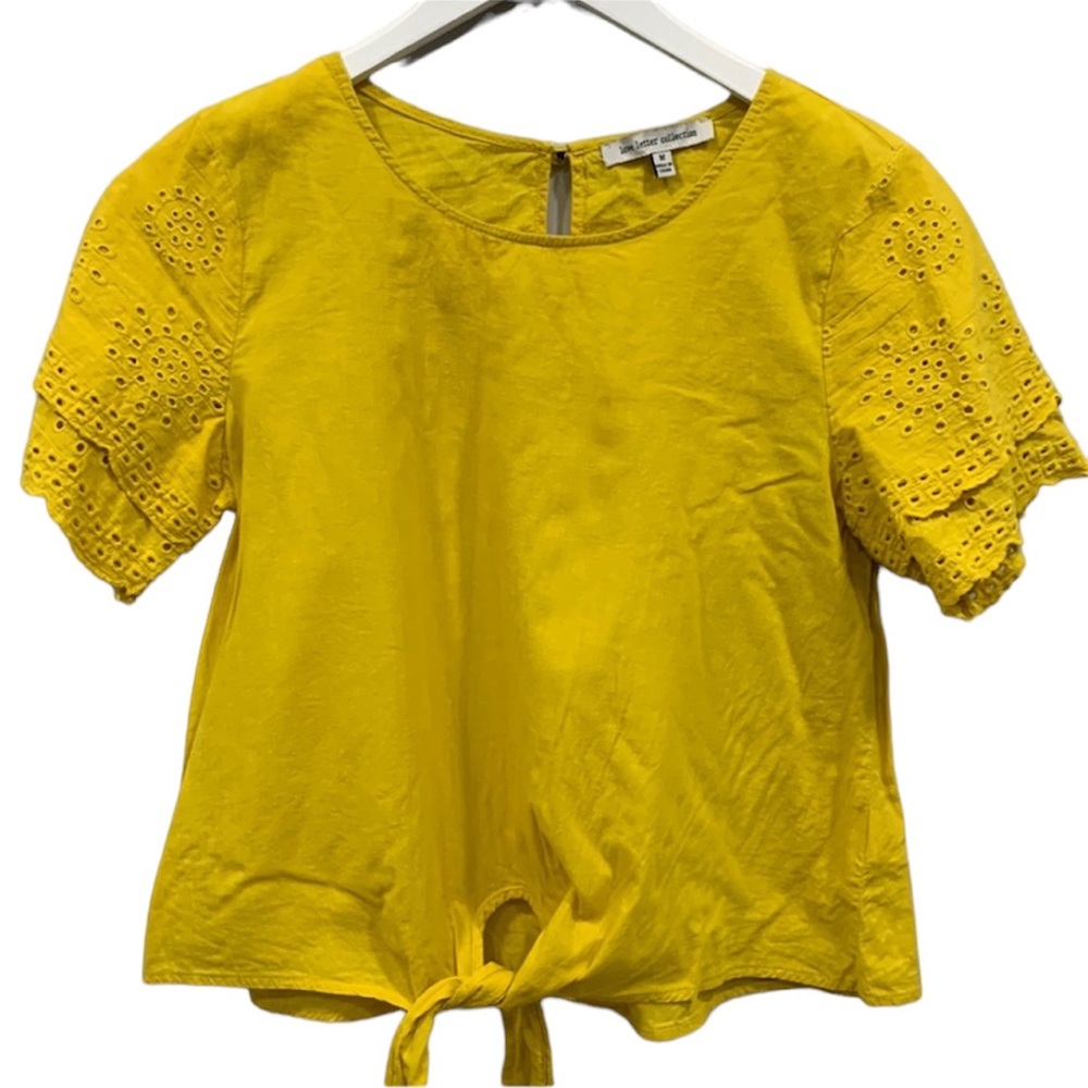Mustard Layered Eyelit Sleeve Boho Front Tie Top Blouse Keyhole Back Size Medium